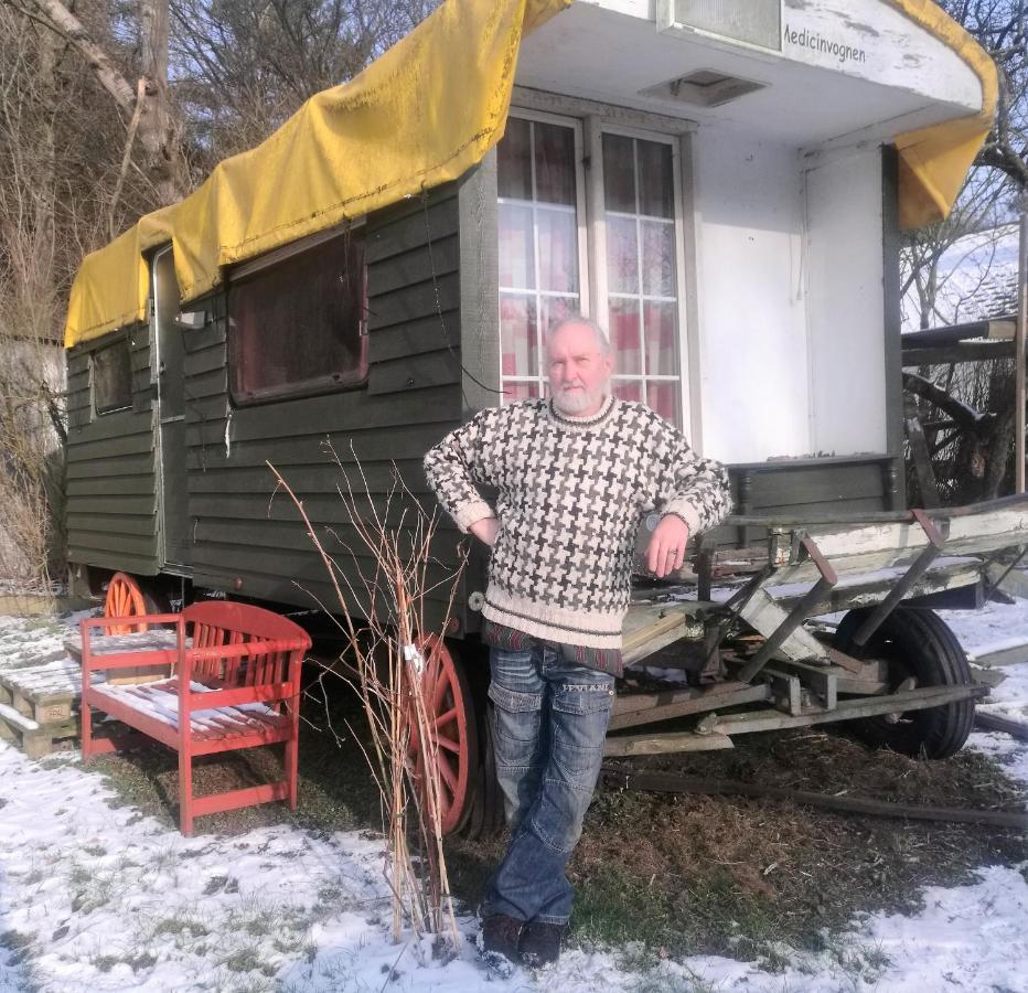 Shamanens Hule Bed & Breakfast Haslev Екстериор снимка
